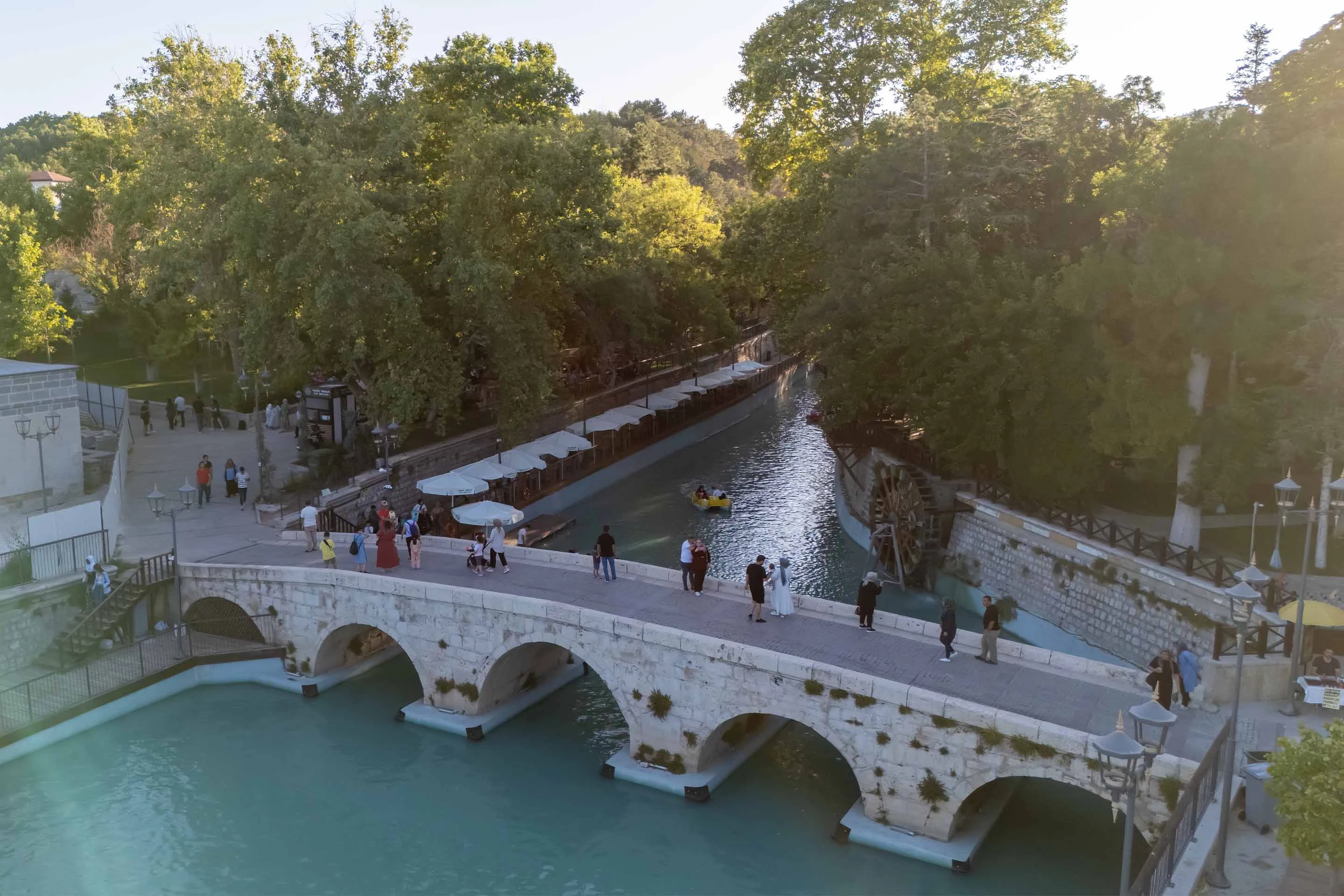 Tarihi Meram Çay Bahçesi