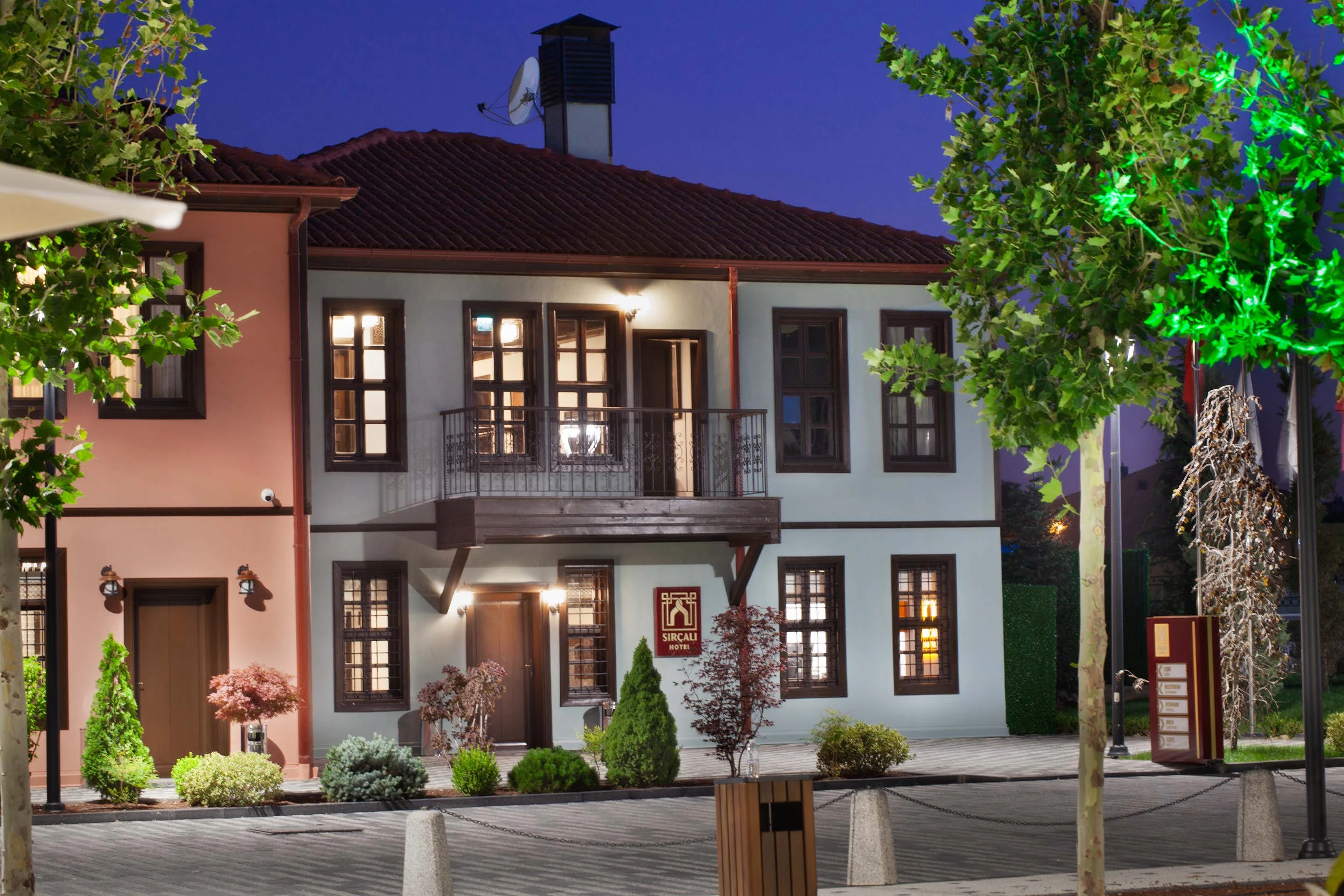Sırçalı Hotel